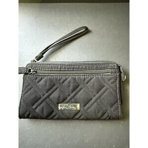 Vera Bradley Black Quilted Zip Around Wallet Wristlet Signature Plate Organizer